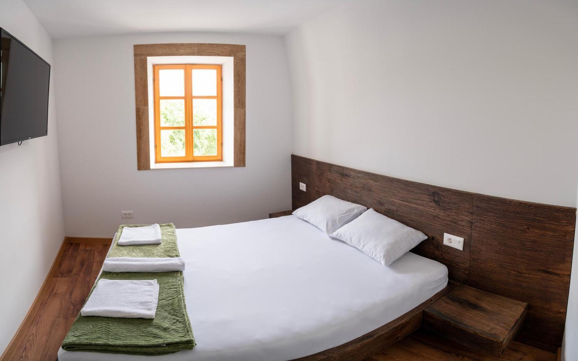 Sunrise Apartments - With Old Bridge View Mostar Bagian luar foto
